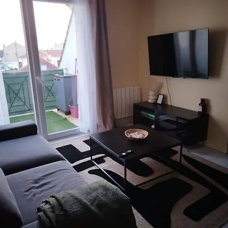 Apartment Renove Pour 4 Bezons